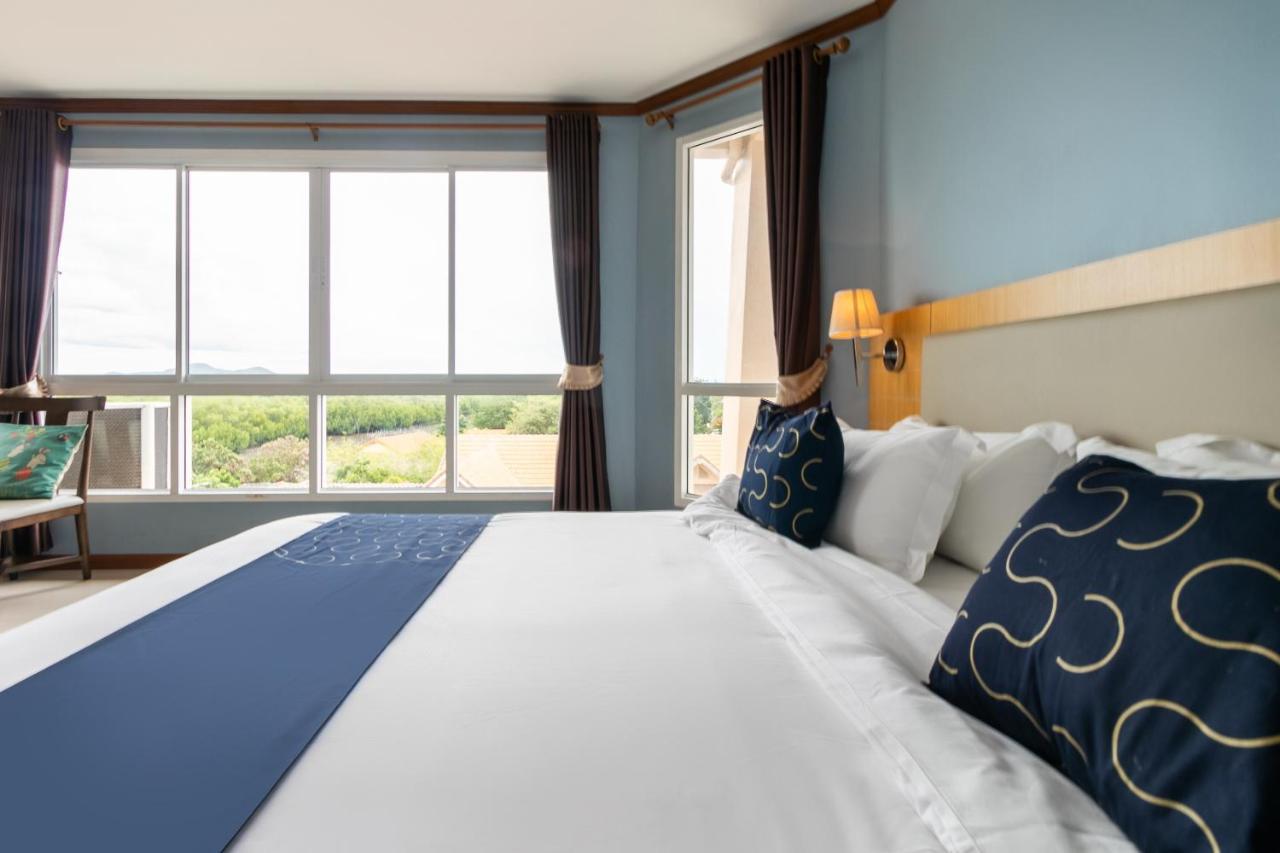 Golden Beach Boutique Resort Prachuap Khiri Khan Esterno foto